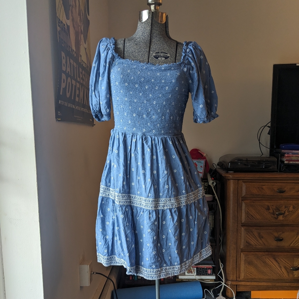 Medium Blue boho farm stretchy dress old navy with pockets!